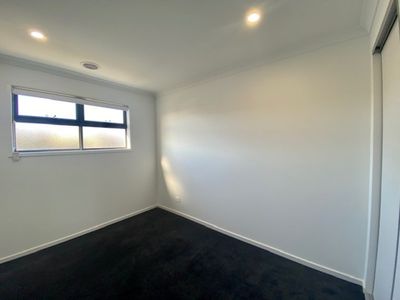 8 Paramount Boulevard, Wyndham Vale