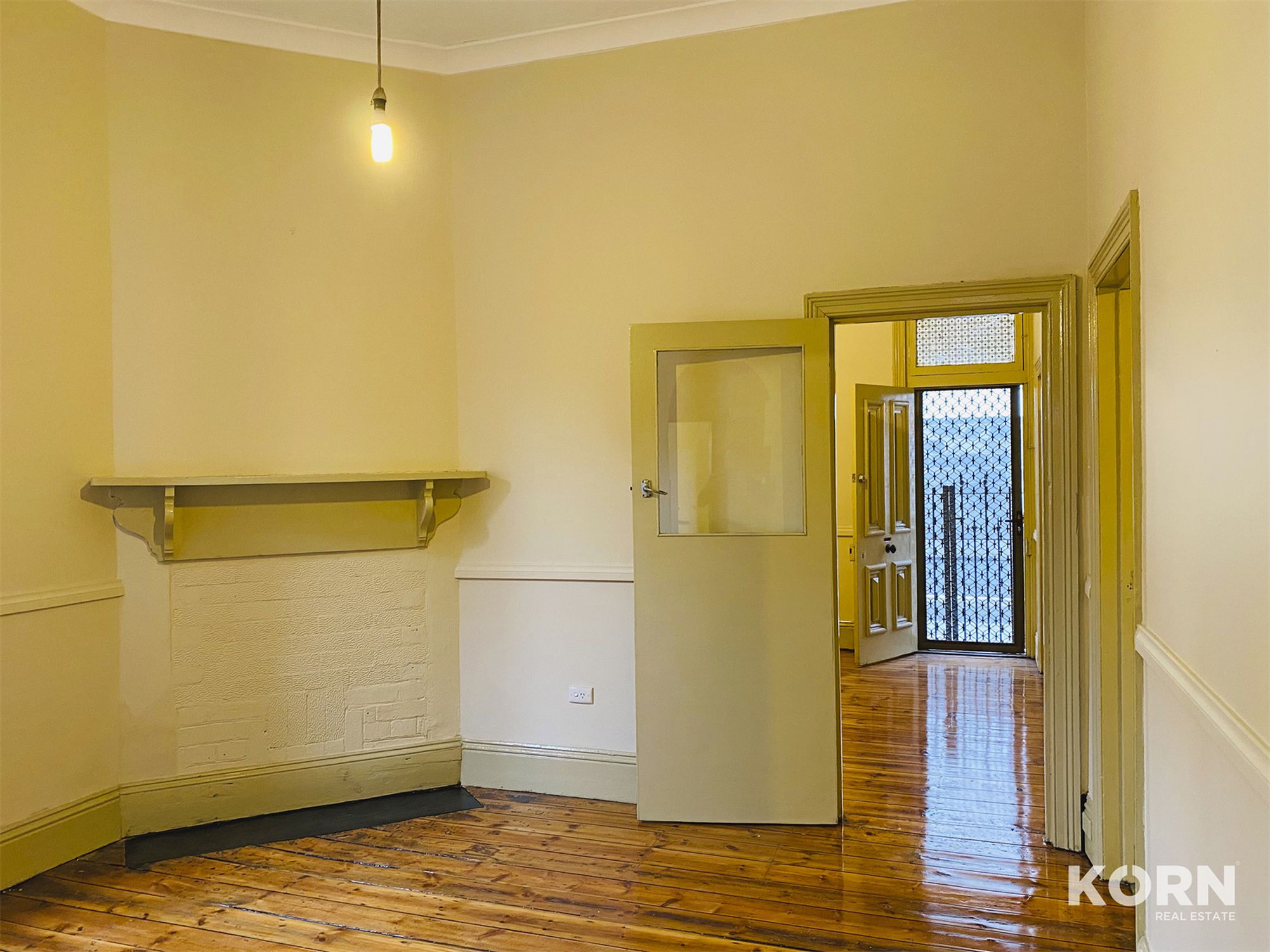 33 Hobsons Place, Adelaide