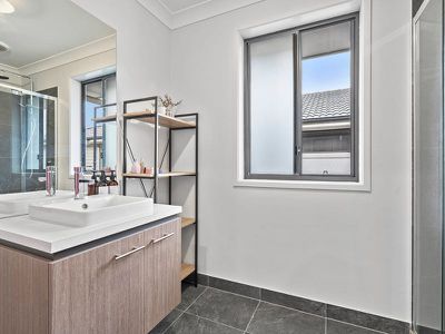 11 Paragon Street, Rochedale