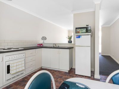 8 / 579 Hannan Street, Somerville