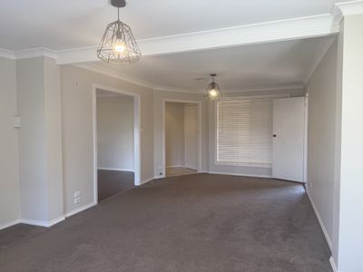 7 Cobden Place, Parkes