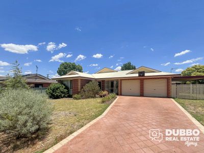 6 Tulloch Place, Dubbo