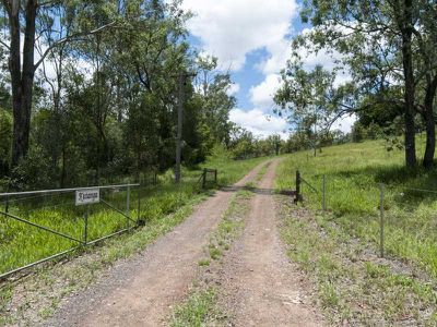 1336 Brisbane Valley Highway, Fernvale