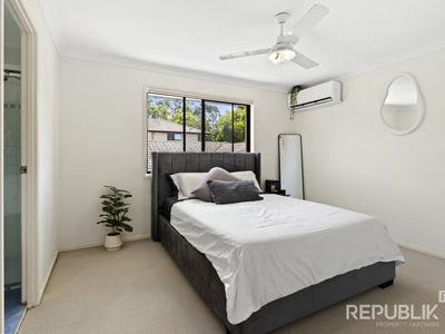 1 / 26 Witheren Circuit, Pacific Pines