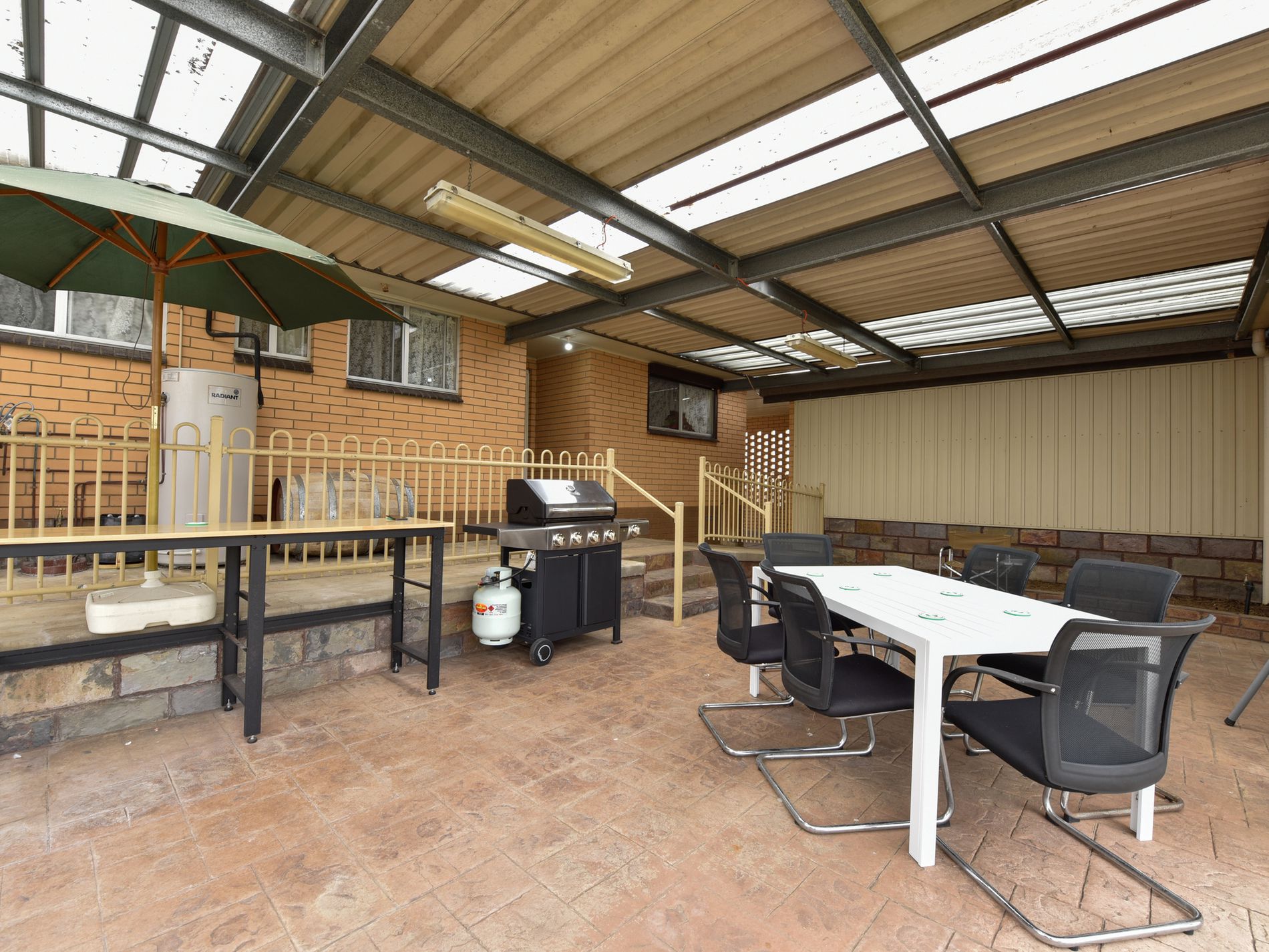 11 Ireland, Millicent