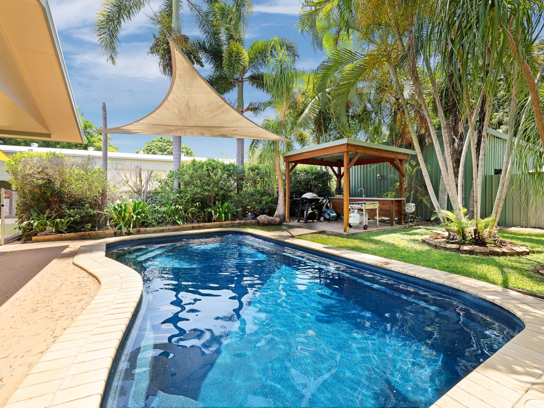 2 Phylis Court, Alice River