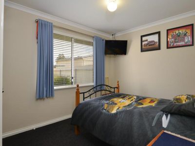 15 Vitali Crescent, Somerville