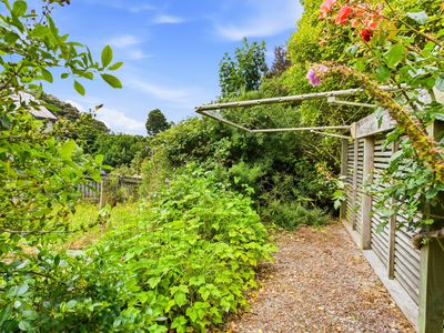 2 Ronay Street, Bradford