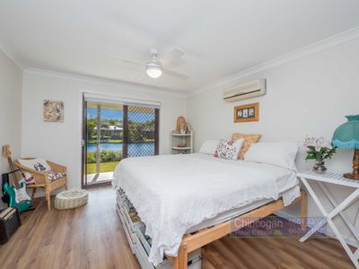 26 Berrimbillah Court, Ocean Shores