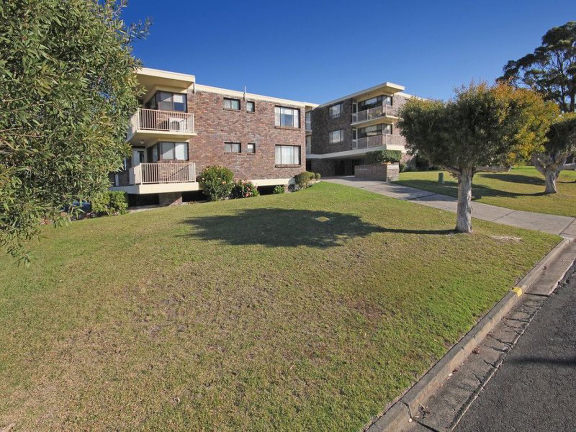 7 / 28 Buchan Street, Mollymook