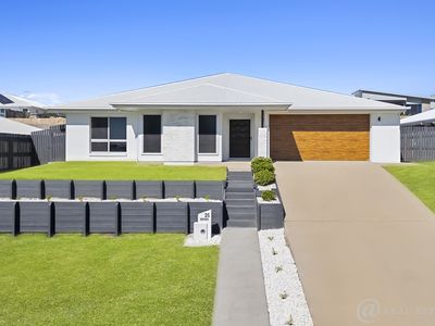 25 Sea Salt Drive, Lammermoor
