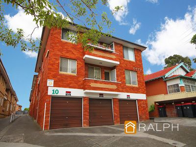 2 / 10 Fairmount Street, Lakemba