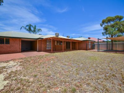 22 Cavalier Crescent, Boulder