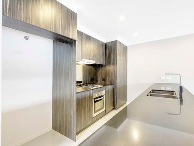 162 / 162 North Hill Drive, Robina