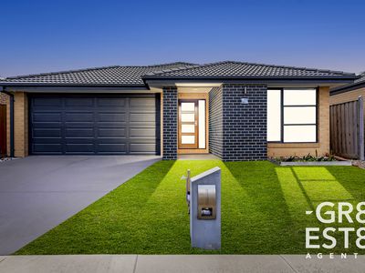 7 Stableford Drive, Cranbourne West