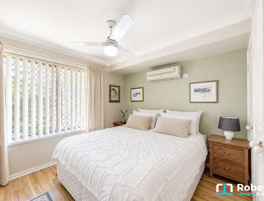 Easy and Spacious Living in a Great Location! image 8