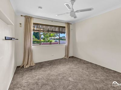 13 Bairnsdale Court, Helensvale