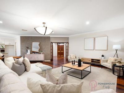 10 Talburpin Esplanade, Redland Bay