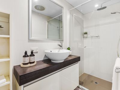 1 / 111 Summers Street, Perth