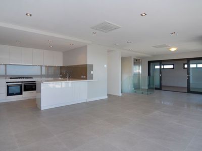 4/8 Sorrento Street, North Beach