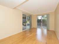 52 / 316  Long Street East, Graceville