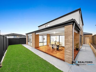 14 Ambassador Circuit, Cranbourne South