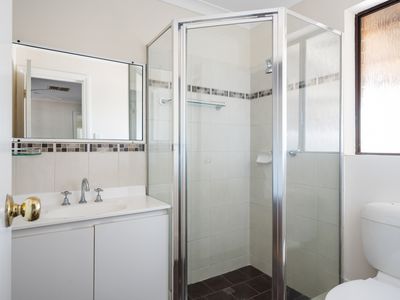 11 Davyhurst Drive, Hannans