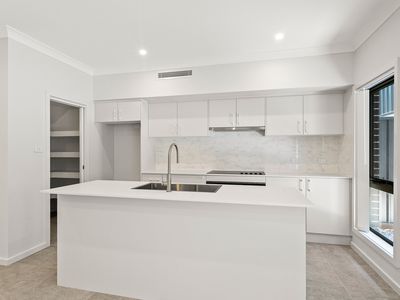 10 Lemon Gr, Stream Hill