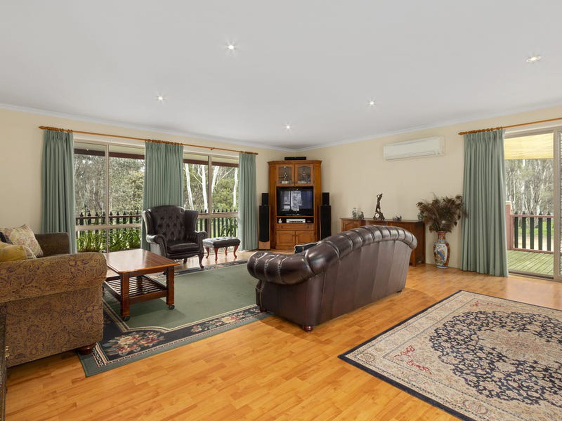 540 Telegraph Rd, Seymour