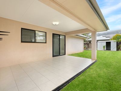 8 Timberlea Drive East, Bentley Park