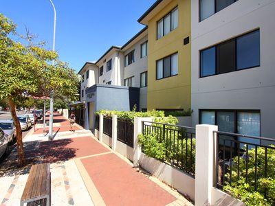 105 / 215 Stirling Street, Perth