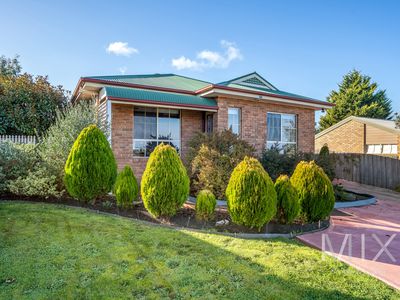 22 Thistle Down, Huntingfield
