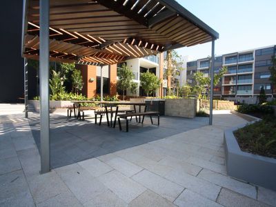 818 / 17 Chatham Road, West Ryde