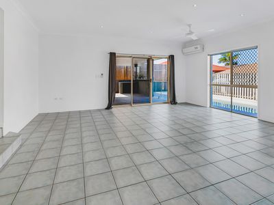 4 Diamond Sand Drive, Upper Coomera