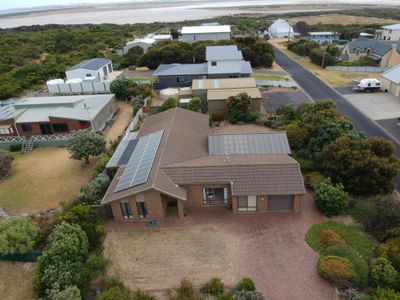 16 Arthur Street, Beachport