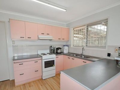98 Waratah Drive, Crestmead