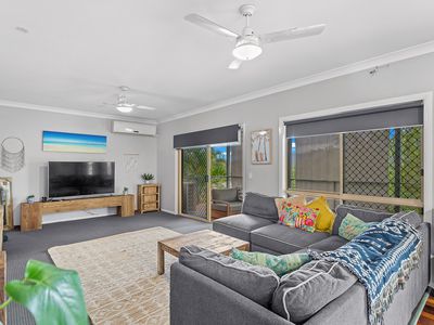 50 Country Road, Cannonvale