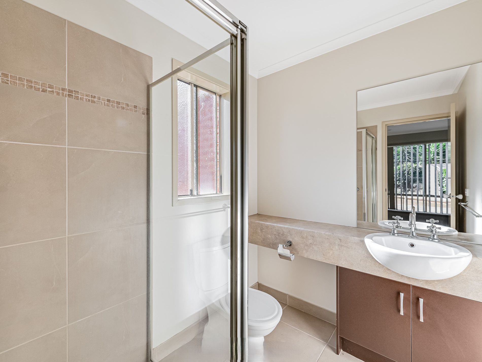 9 Carmarthen Close, Werribee