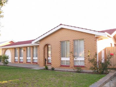 7 Collett Avenue, Netley
