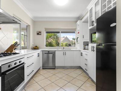 612 / 2-10 Greenslopes Street, Cairns North