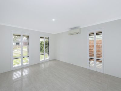 9 Explorers Crescent, Baldivis