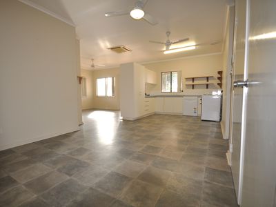 8 Paroo Close, South Hedland