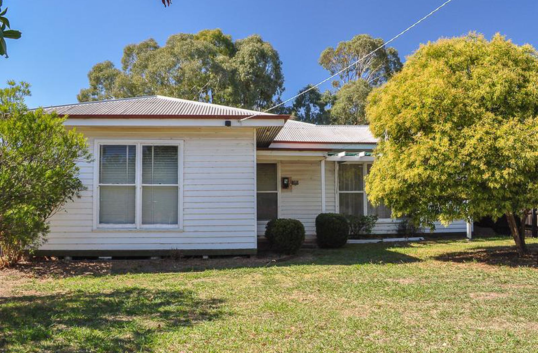 4 Reynolds Street, Mansfield Clark & Co Real Estate