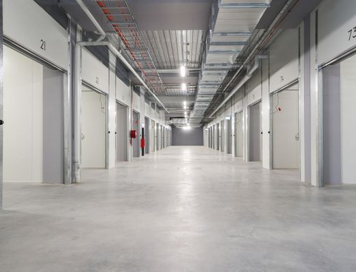 Large Storage Unit 