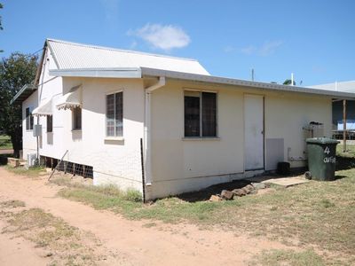 4 OXFORD STREET, Charters Towers City