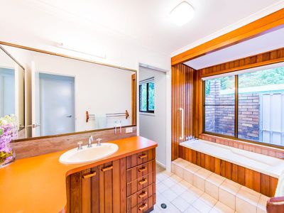 16 Tarong Drive, Kingaroy