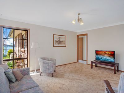 19 Myuna Street, Dalmeny
