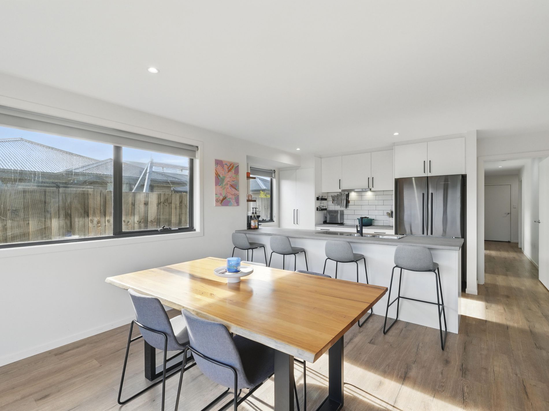 2 / 10 Curtain Court, Brighton
