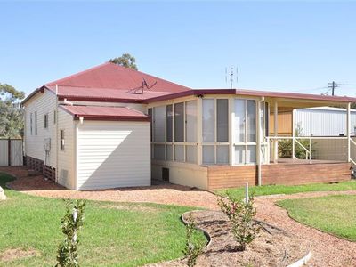 1 Farnell Street, Forbes