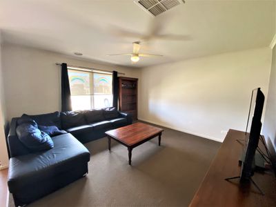 47 Mclaren Boulevard, Thurgoona